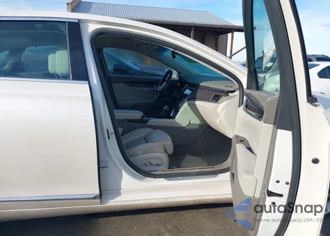 2013 Cadillac Xts Platinum z USA, uszkodzony, nr VIN 2G61V5S3XD9168950